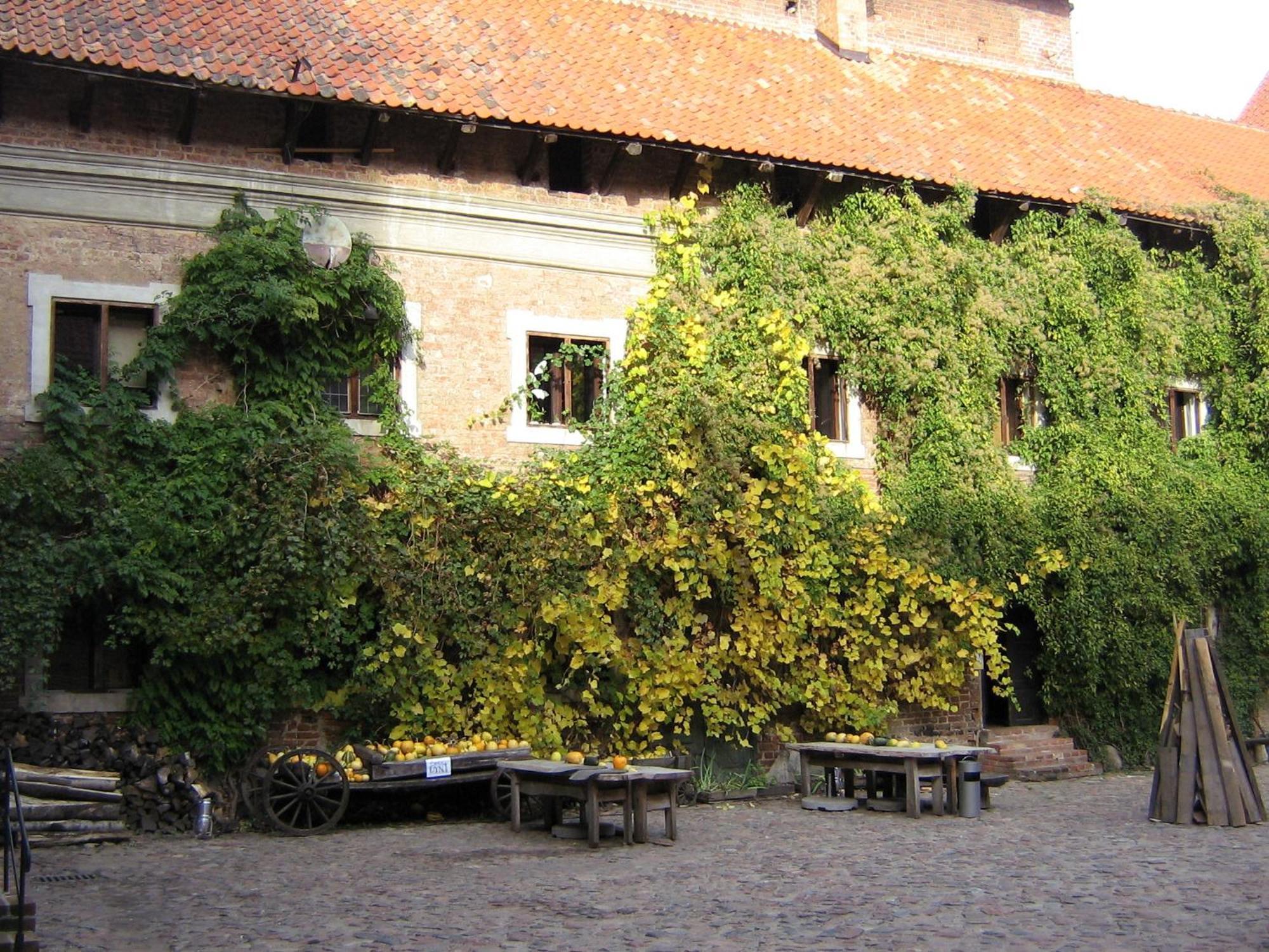 Hotel Zamek Reszel Extérieur photo
